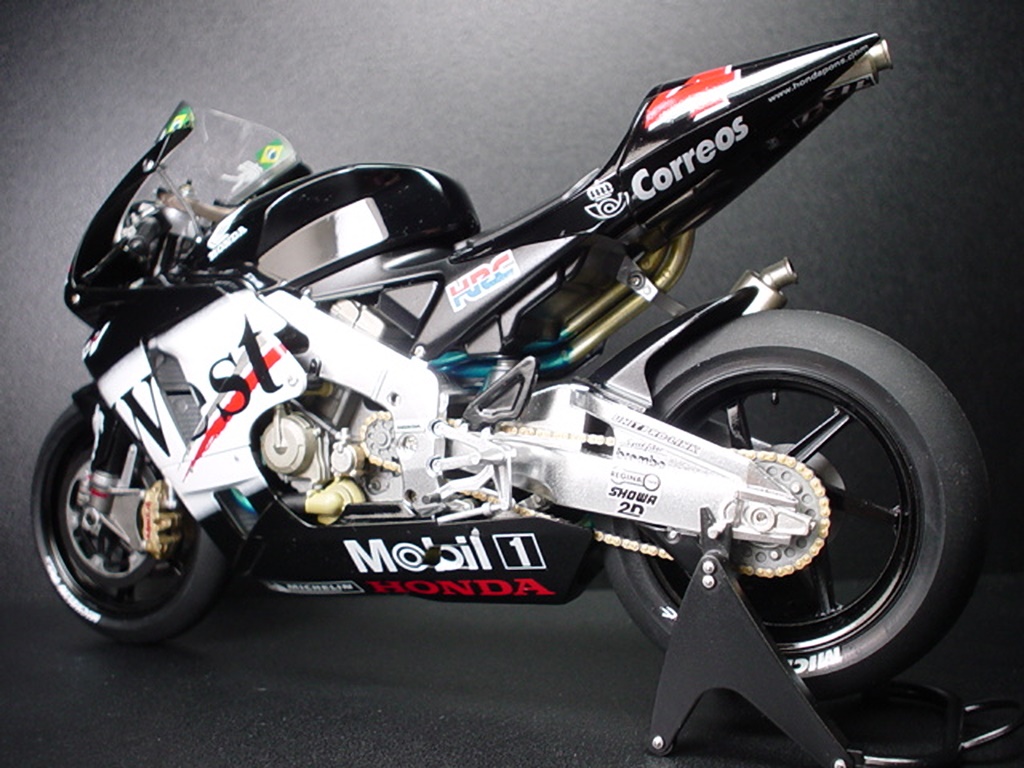 West HONDA PONS RC211V'02