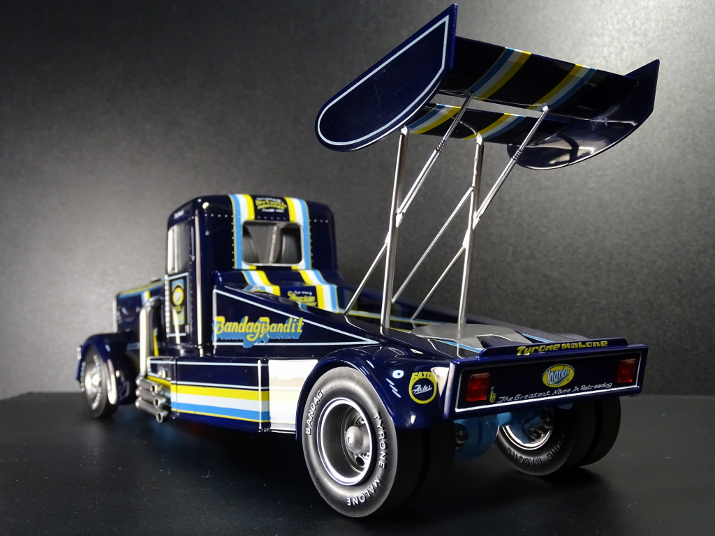 TYRONE MALONE'S BANDAG BANDIT custom drag kenworth