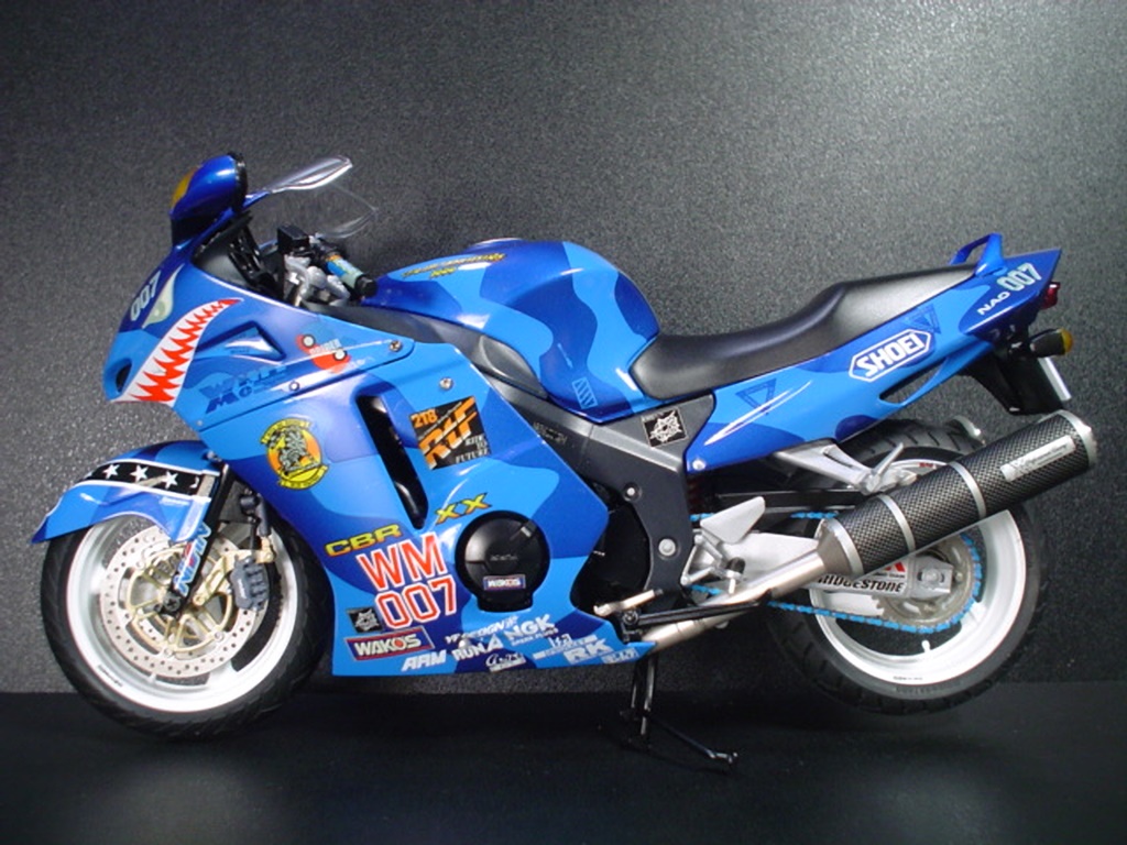 ホンダ CBR 1100XX スーパーブラックバード \"WITH ME\" ホンダ（HONDA） CBR1100XXスーパーブラックバード | CBR1100XX