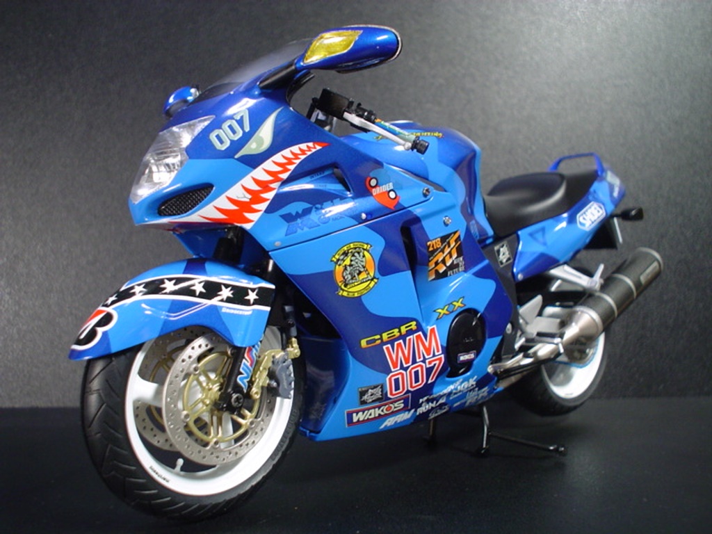 値下げ！ホンダ CBR 1100XX スーパーブラックバード \