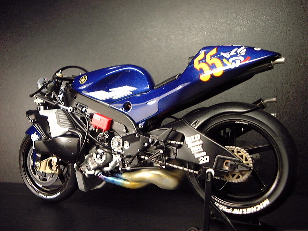 Redbull YAMAHA WCM YZR500'00