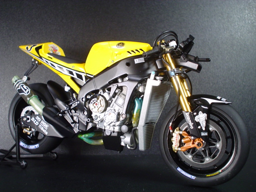 YAMAHA YZR-M1'05 50th Anniversary U.S. Inter-coloring edition